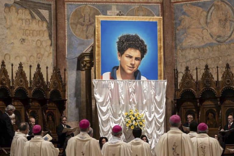 La Storia Di Carlo Acutis La storia del Beato Carlo Acutis sepolto ad Assisi